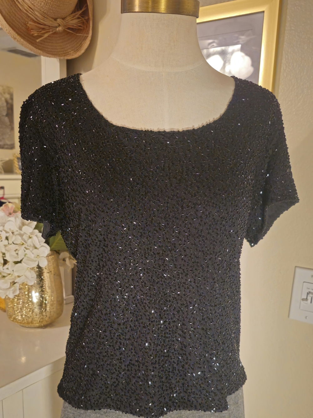 Laurence Kazar Black Sequin Short Sleeve Scoop Neck Top